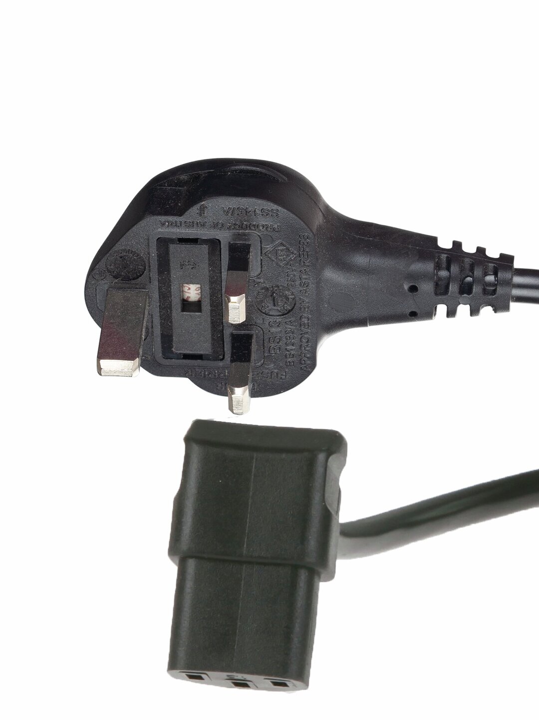Mains cable, UK plugL-shaped IEC socket