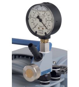 Manual vacuum regulation valve with
analogue vacuum gauge for diaphragm
pumps, with hose nozzle DN 10mm