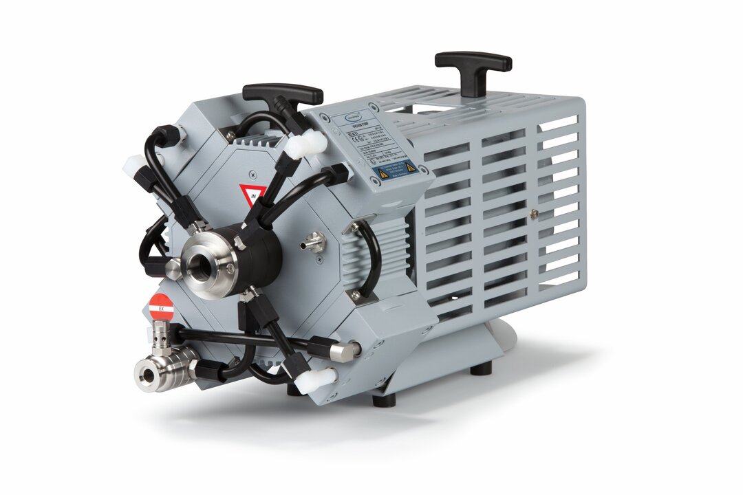 Pompe à membrane chimique MD 4C EXà trois étages, 230 V / 50 Hzavec conformité ATEX:dans la chambre de détente (gaz pompé):II 2G Ex h IIC T3 Gb Xà l'extérieur (environnement de la pompe,sans rinçage au gaz inerte): II