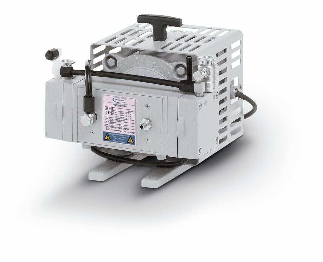 Pompe à membrane chimique MZ 2C EXà deux étages, 230 V / 50 Hzavec conformité ATEX:dans la chambre de détente (gaz pompé):II 2G Ex h IIC T3 Gb Xà l&#039;extérieur (environnement de la pompe,sans rinçage au gaz inerte): II 3